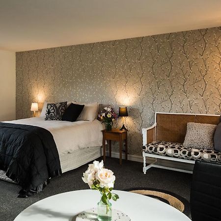 Mount Thomas Road B&B Рангиора Экстерьер фото
